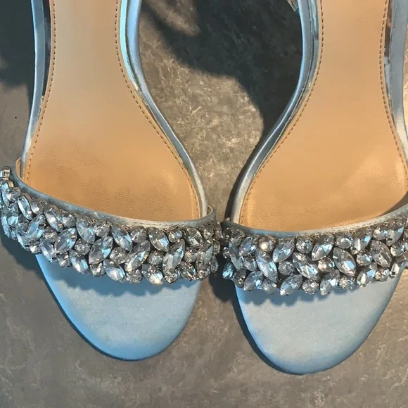 WEDDING SHOES Jewel Badgley Mischka, Baltimore Ankle Strap Sandal, Sky Blue Sz 7 - Picture 4 of 4